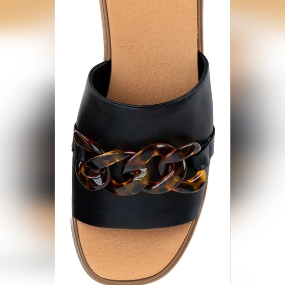 Alora Wedge Slide - Picture 4 of 4